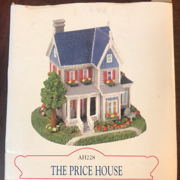 New Liberty Falls Collection 3x$20 - Picture 3 of 12